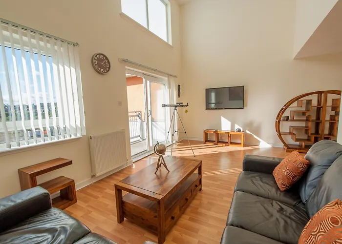 Central Edinburgh Apartment By The Castle אדינבורו