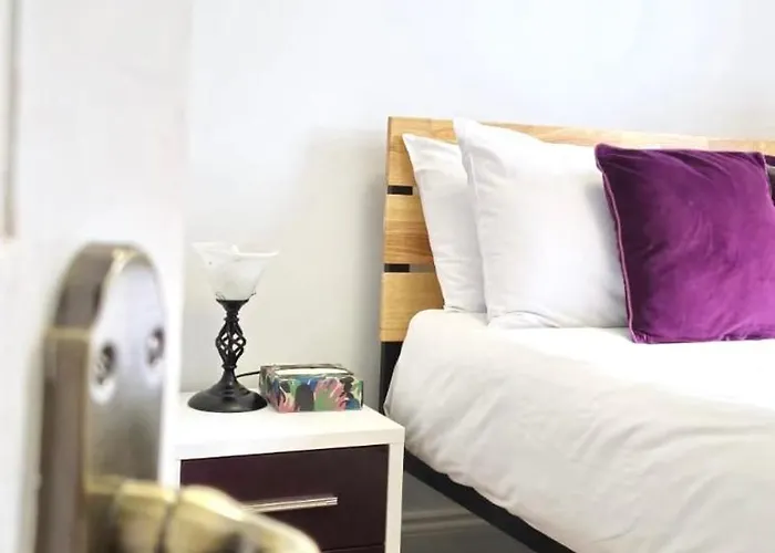 Montgomery אדינבורו