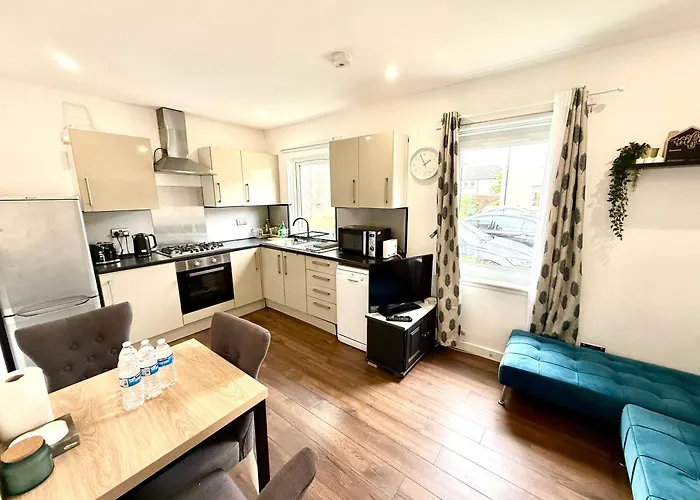 South Gyle House - Superfast Wifi And Free Parking - 7 Minutes From Airport * Edinburgh