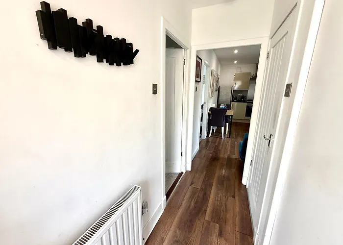 Holiday home South Gyle House - Superfast Wifi And Free Parking - 7 Minutes From Airport