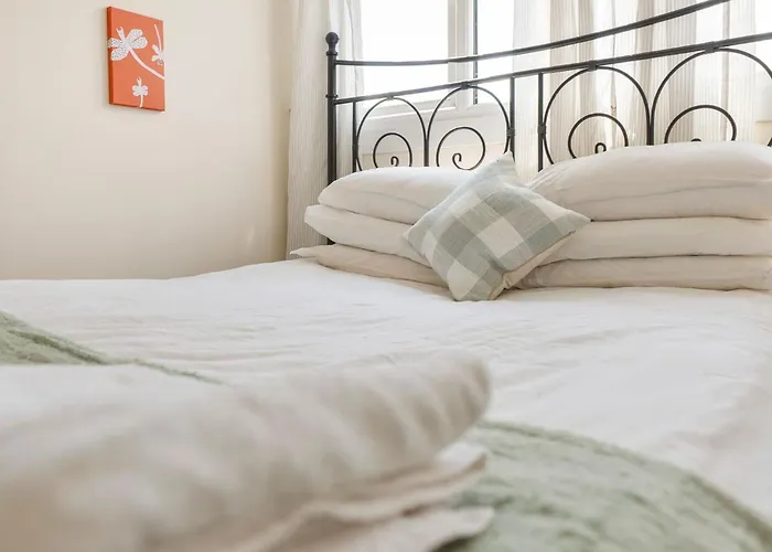 Πανσιόν Charming *