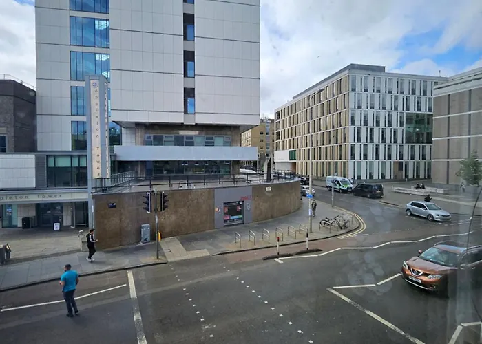 דירה Urban Oasis