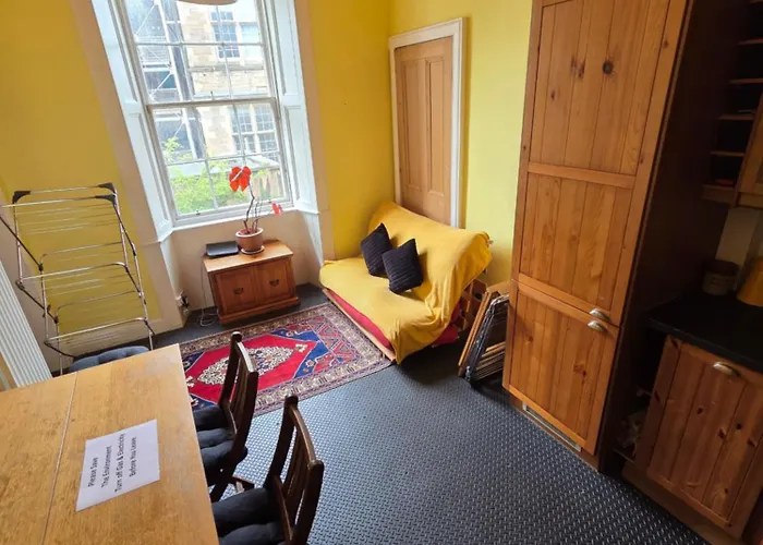 Centre Flat - Sleep Upto 4 Daire Edinburgh