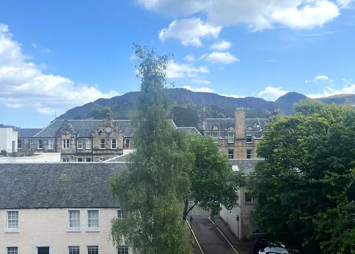 Centre - George Square