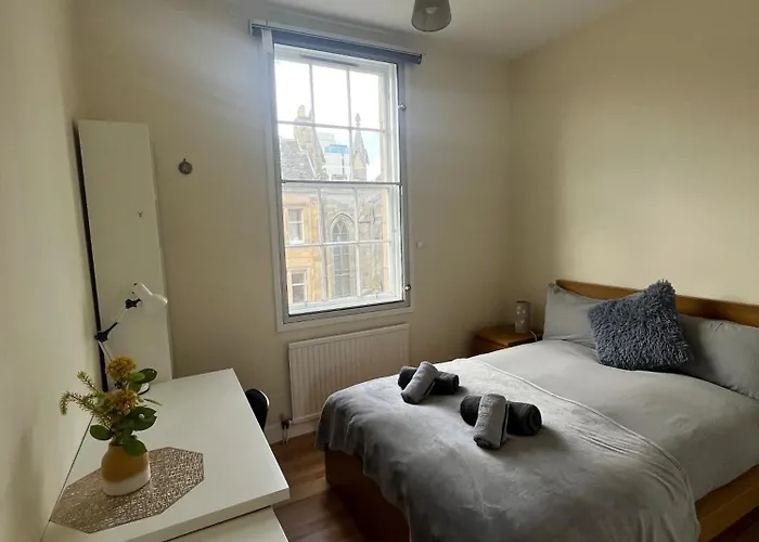 Centre - George Square