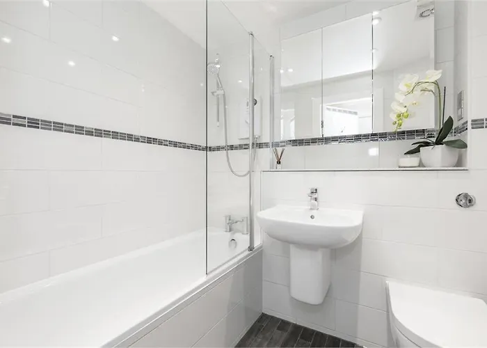 Quiet Classic In Apartment Edinburgh