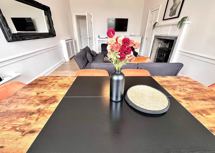 Apartment Heart Of The - 3 Bedroom Oasis Edinburgh