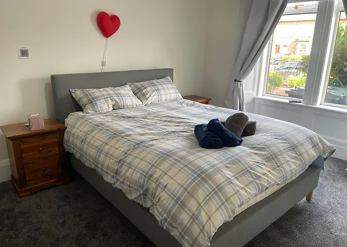 דירה Entire Victorian House 2br - 4 Guests