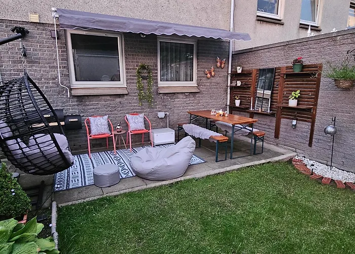 Iris בית אירוח *