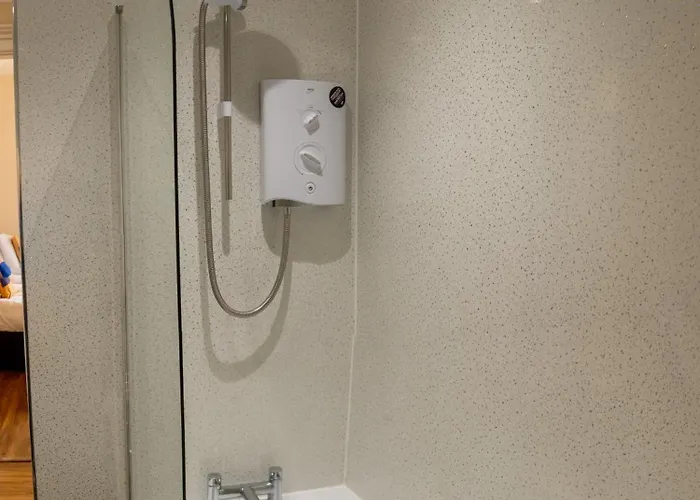 3 Bedroom With Castle Views