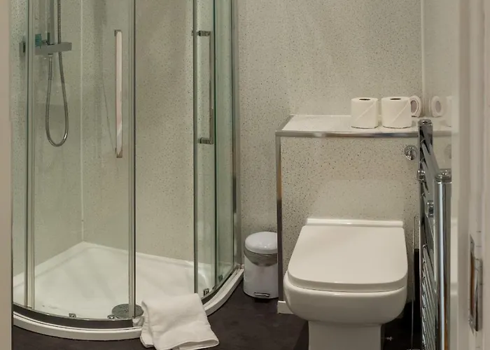 3 Bedroom With Castle Views דירה *