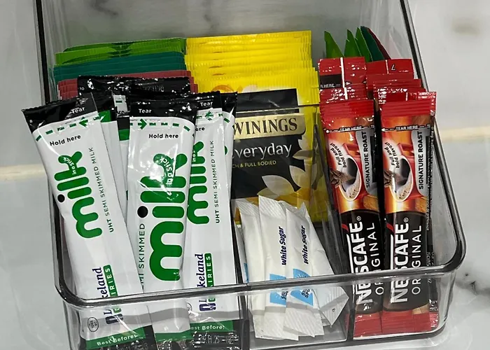 Private 1 Bedroom - - Sleeps 2 דירה *