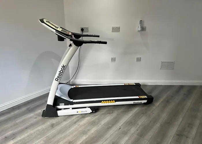 Private 1 Bedroom - - Sleeps 2