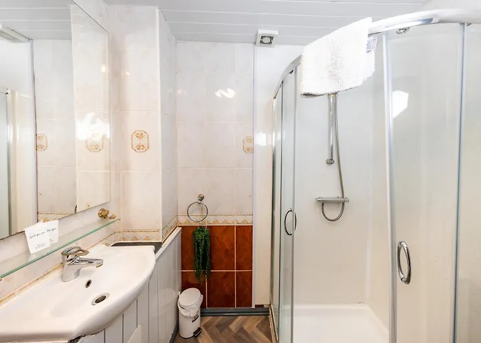 Central Edinburgh Apartment By The Castle דירה