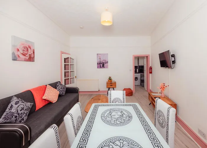 Central Edinburgh Apartment By The Castle דירה