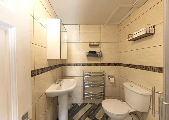 Central Edinburgh Apartment By The Castle * エディンバラ