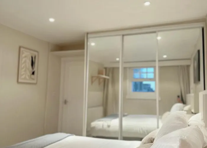 Duplex - Centre 4-bed Retreat *