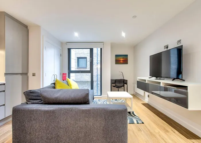 Lovely 1-bedroom Unit Near Castle