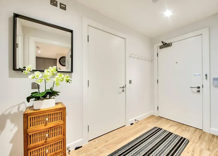 Lovely 1-bedroom Unit Near Castle Апартаменты Эдинбург