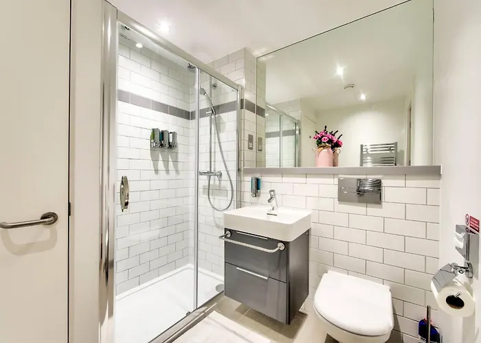 Lovely 1-bedroom Unit Near Castle Апартаменты Эдинбург