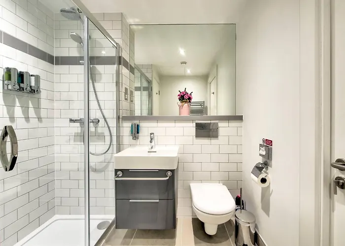 Lovely 1-bedroom Unit Near Castle Апартаменты Эдинбург