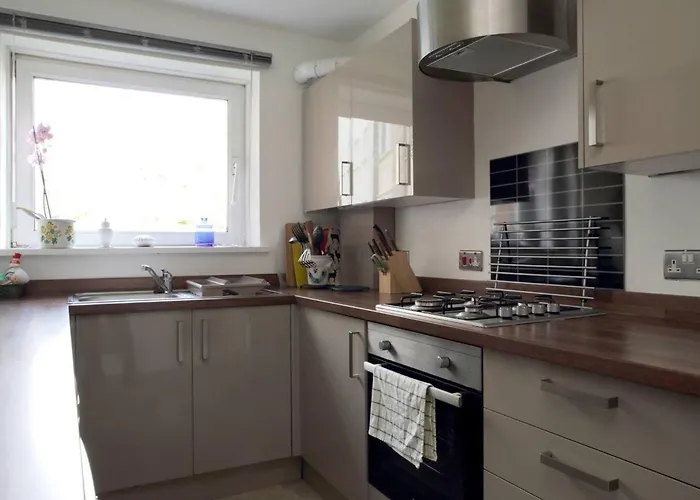 דירה Family-friendly Flat Walkable From Princess Street