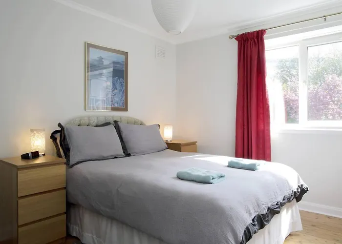 Апартаменты Family-friendly Flat Walkable From Princess Street Эдинбург