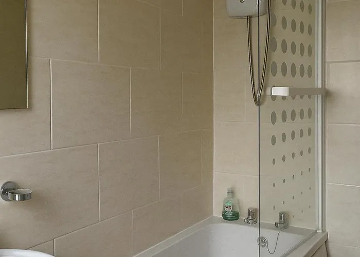 Cozy 2br Flat Near Centre Free Parking Fast Wifi * אדינבורו