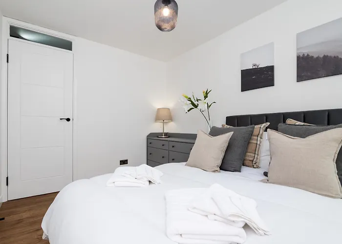 2bedroom Apartment-free Parking דירה