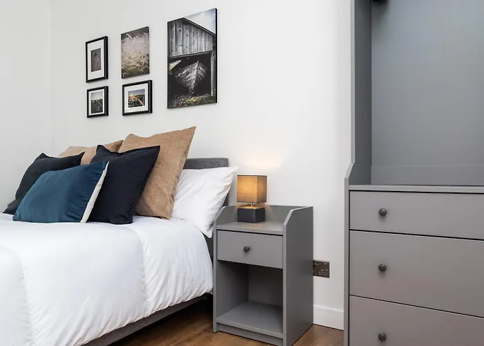 2bedroom Apartment-free Parking