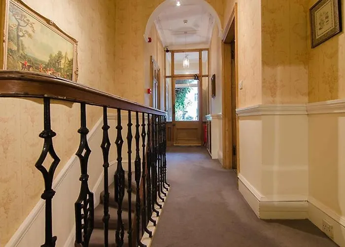 דירה Spacious Flat Near Centre אדינבורו