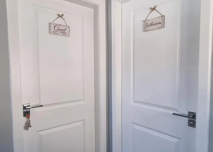 Habitación en casa particular Innisfail Edi - Double With Private Bathroom