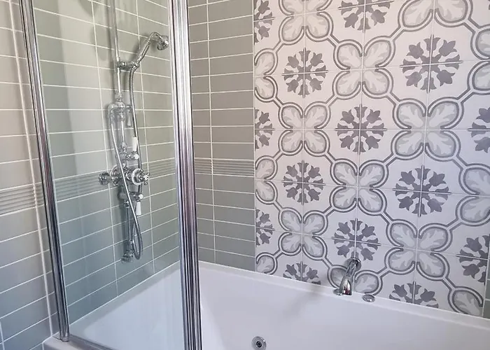 Innisfail Edi - Double With Private Bathroom Edimburgo