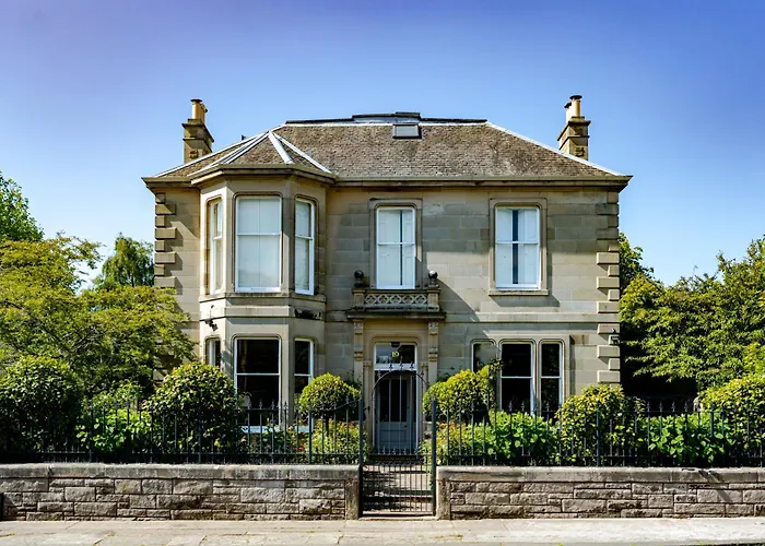 Private And Prestigious Luxury 펜션 *