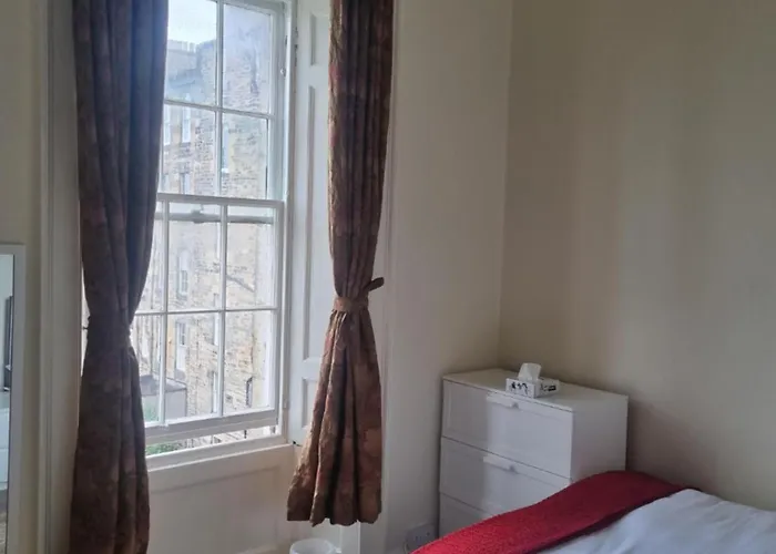 3 Double-bed Georgian In Prime Location * Edinburgh