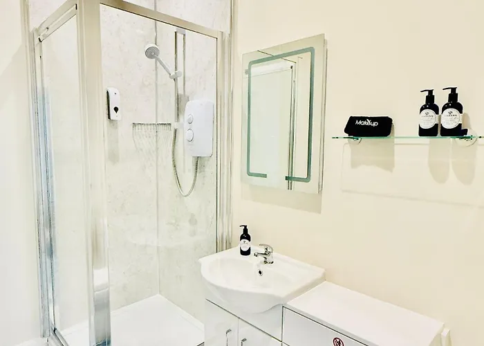Scot Townhouse 4*