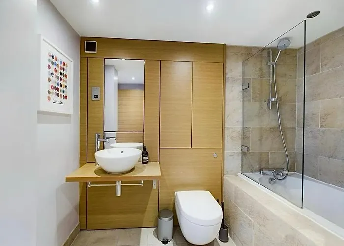 Apartment Charming Modern Central Apartment