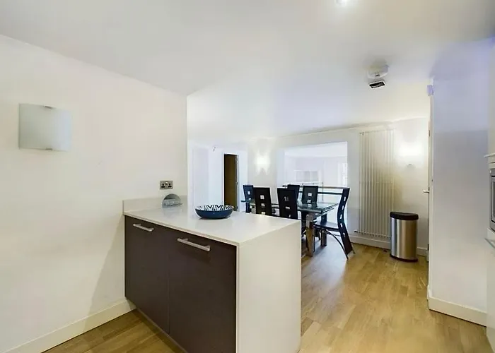 Charming Modern Central Apartment Apartment Edinburgh