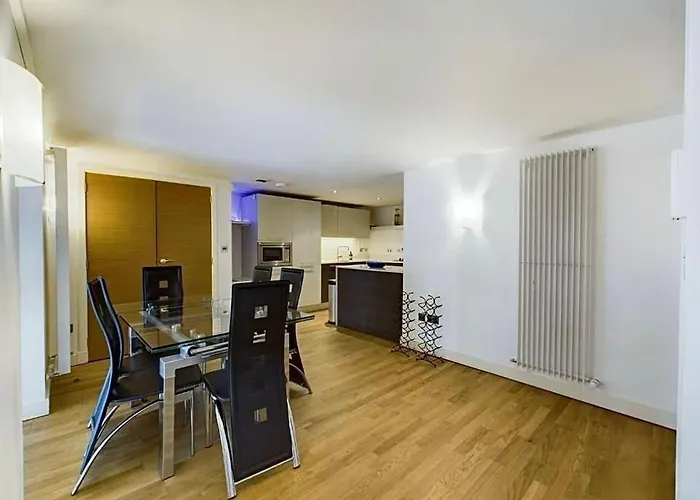 Apartment Charming Modern Central Apartment Edinburgh