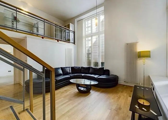 Apartment Charming Modern Central Apartment Edinburgh