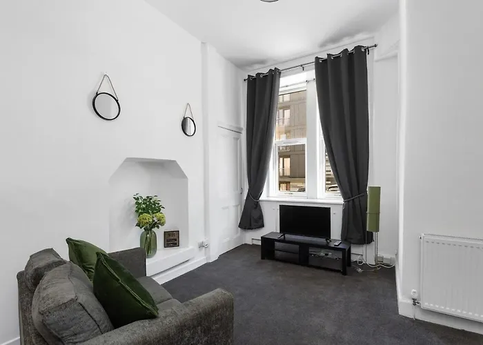 דירה Sleek Canalside In *