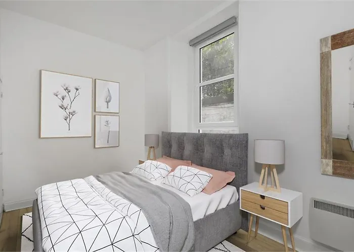 Haymarket Flat Sleeps 4 Εδιμβούργο