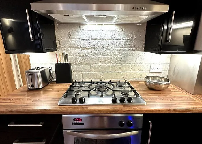 דירה Stylish 2br - Walk To Attraction אדינבורו