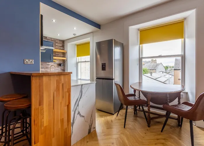 Centre Meadowside Апартаменты Эдинбург