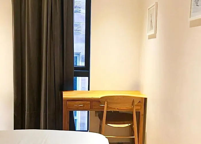 Modern Stylish Quartermile Garden View