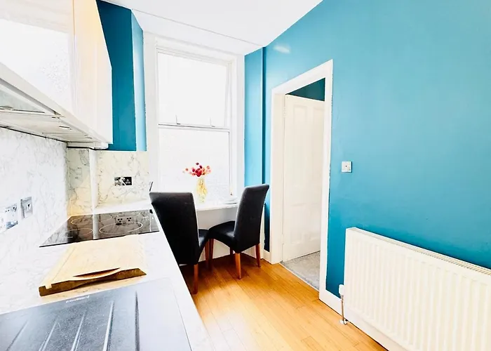 Centre Escape With Private Garden