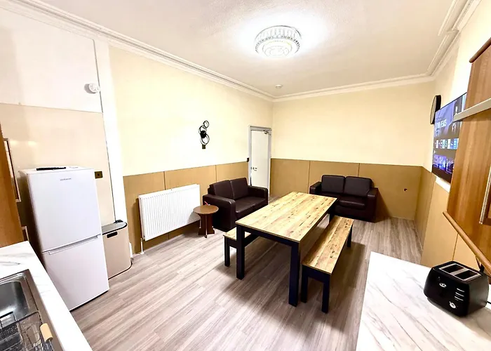 The Handy Hub Luxury Victorian - Fast Wifi & Apartament Edynburg