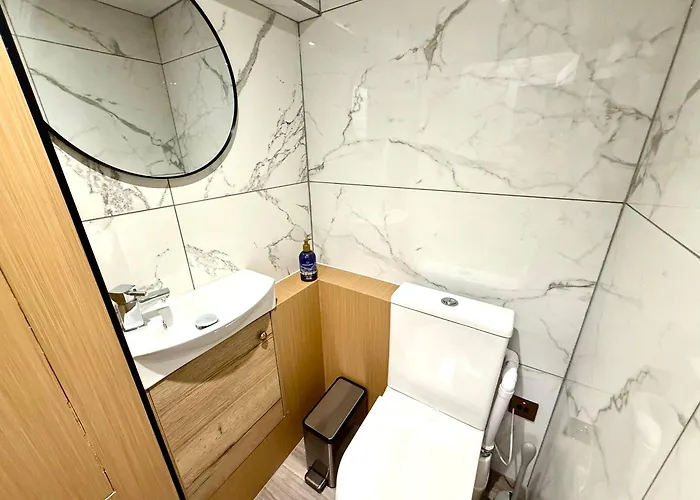 The Handy Hub Luxury Victorian - Fast Wifi & Lejlighed Edinburgh