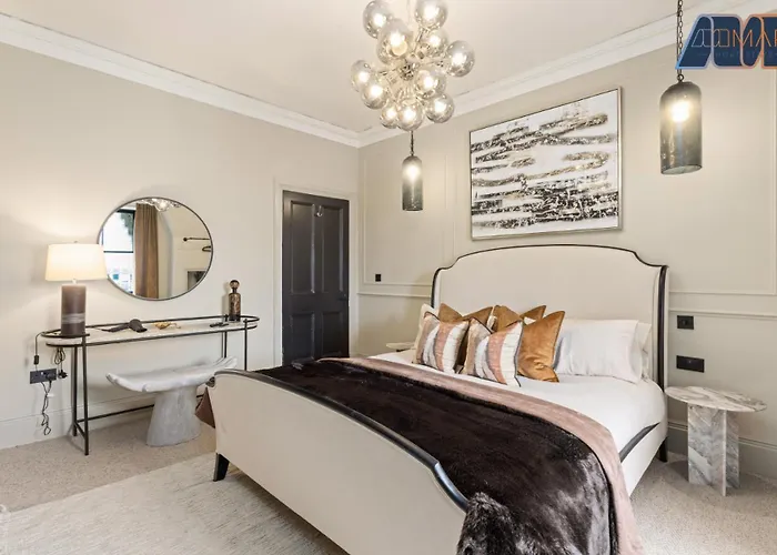 דירה 3bed Sleeps6 Edinburghcitycentre אדינבורו