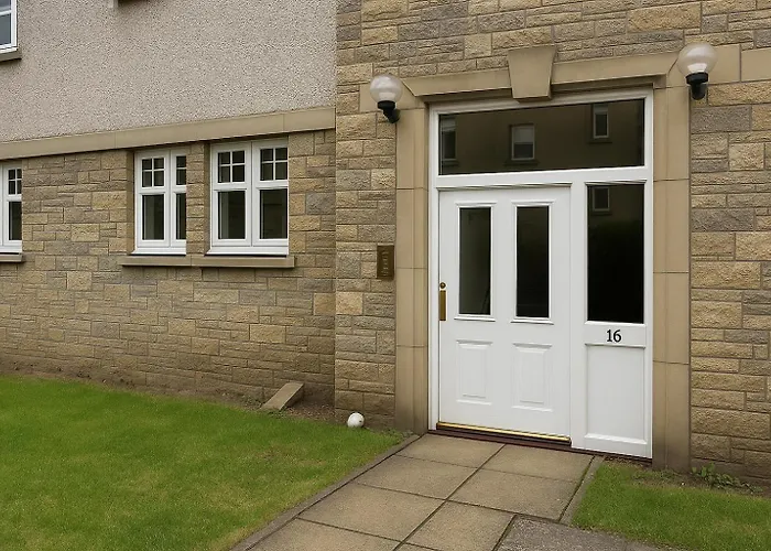 Lejlighed Elegant 2 Bed-ground Floor